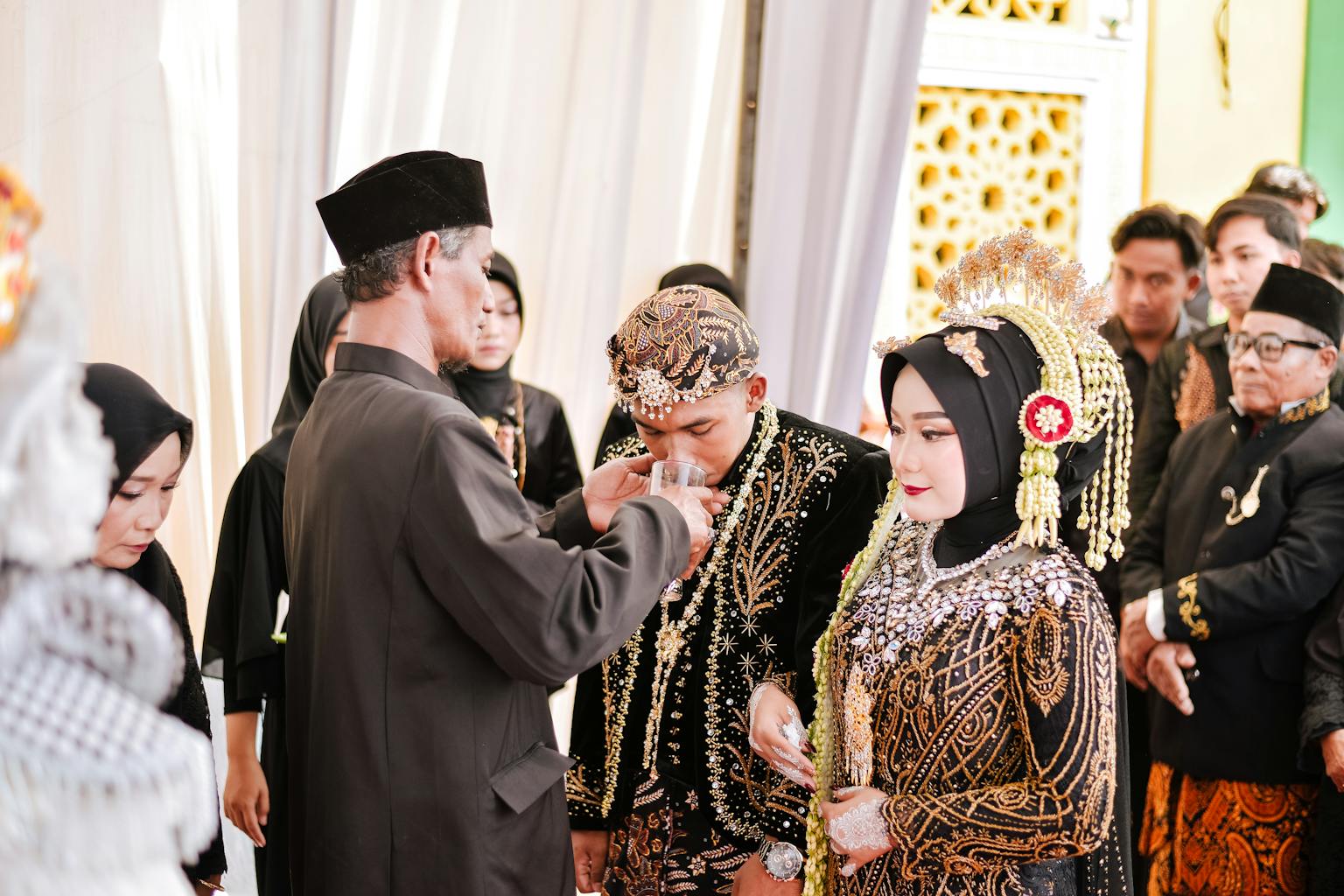 Cara Menghitung Kecocokan Jodoh Menurut Weton Jawa