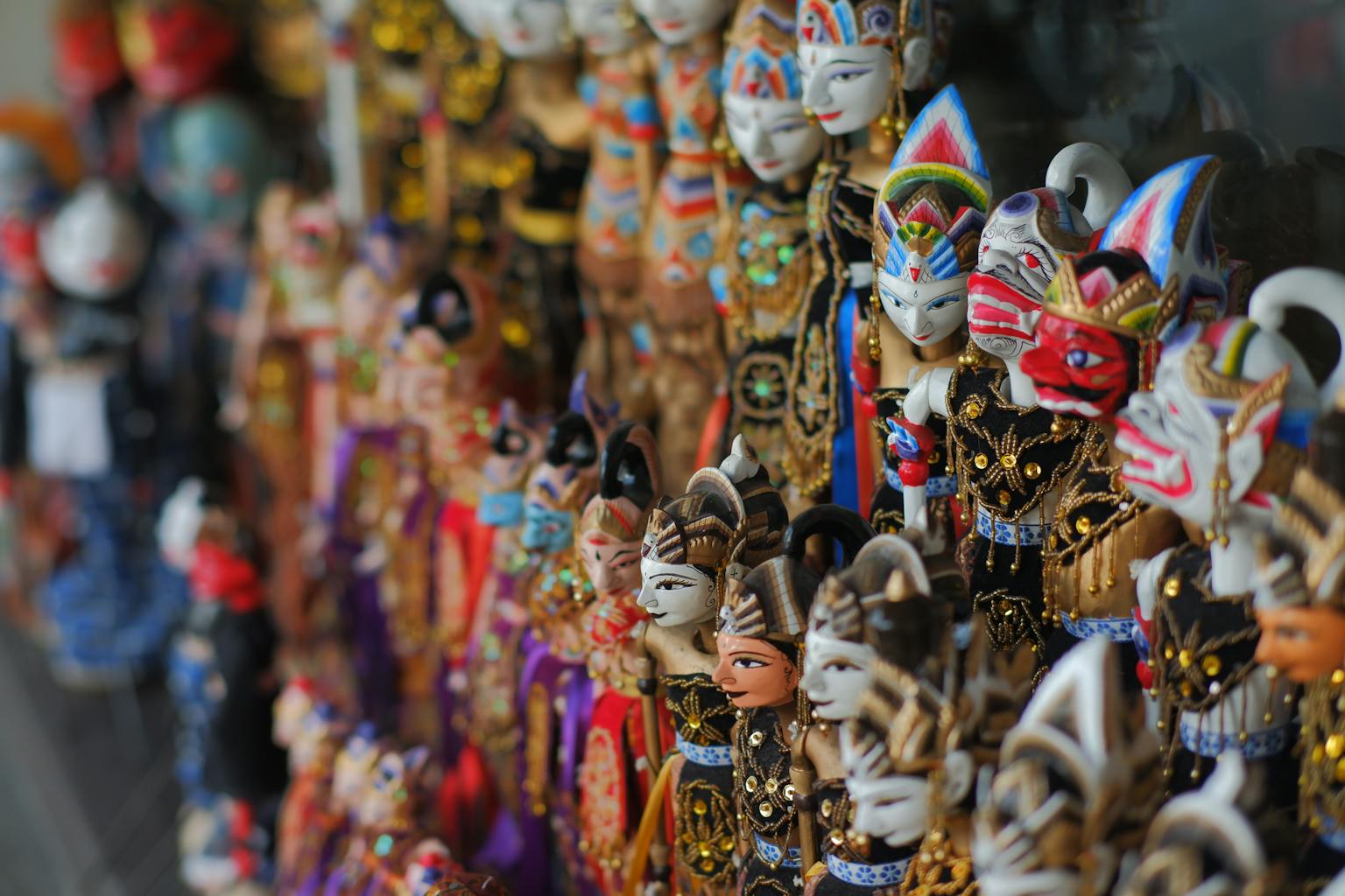 Kesenian Wayang Kulit Jawa dan Nilai Kehidupan di Dalamnya