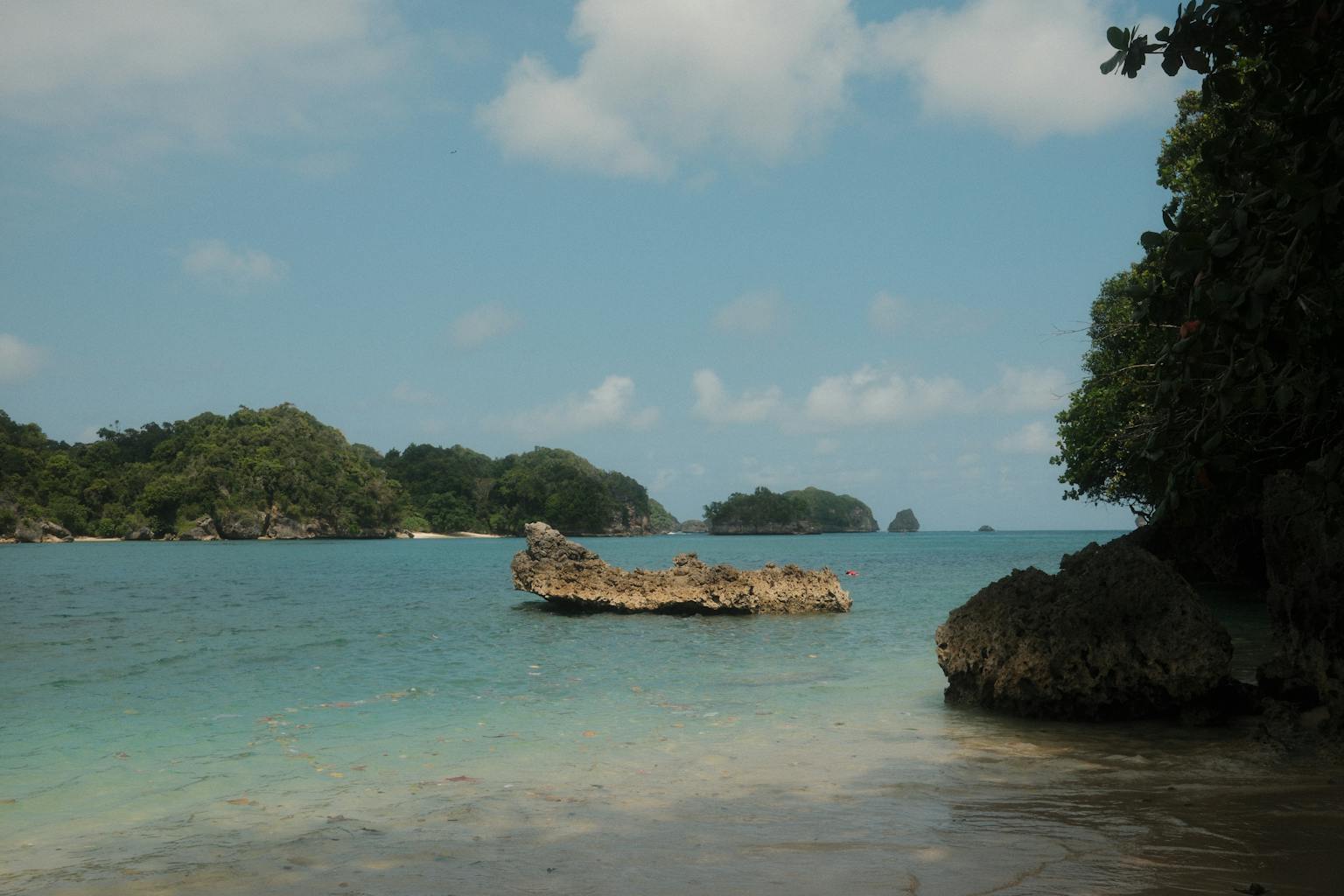 Makna Mimpi Berenang di Laut Menurut Tafsir Leluhur Jawa