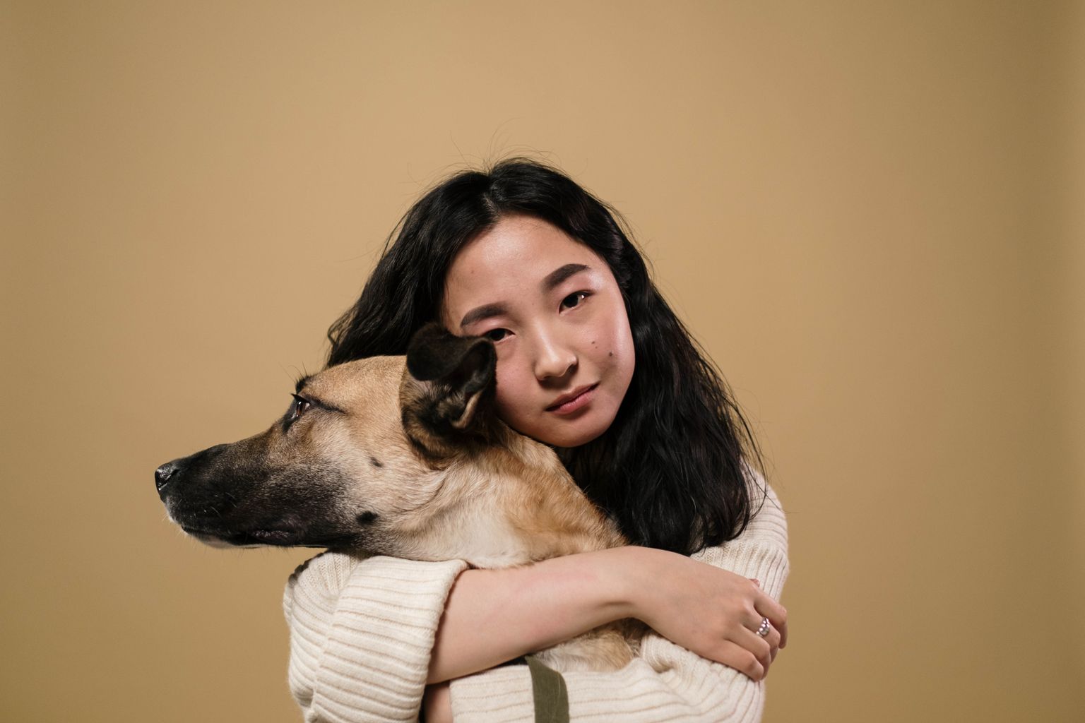 Makna Mimpi Dikejar Anjing Menurut Kepercayaan Leluhur