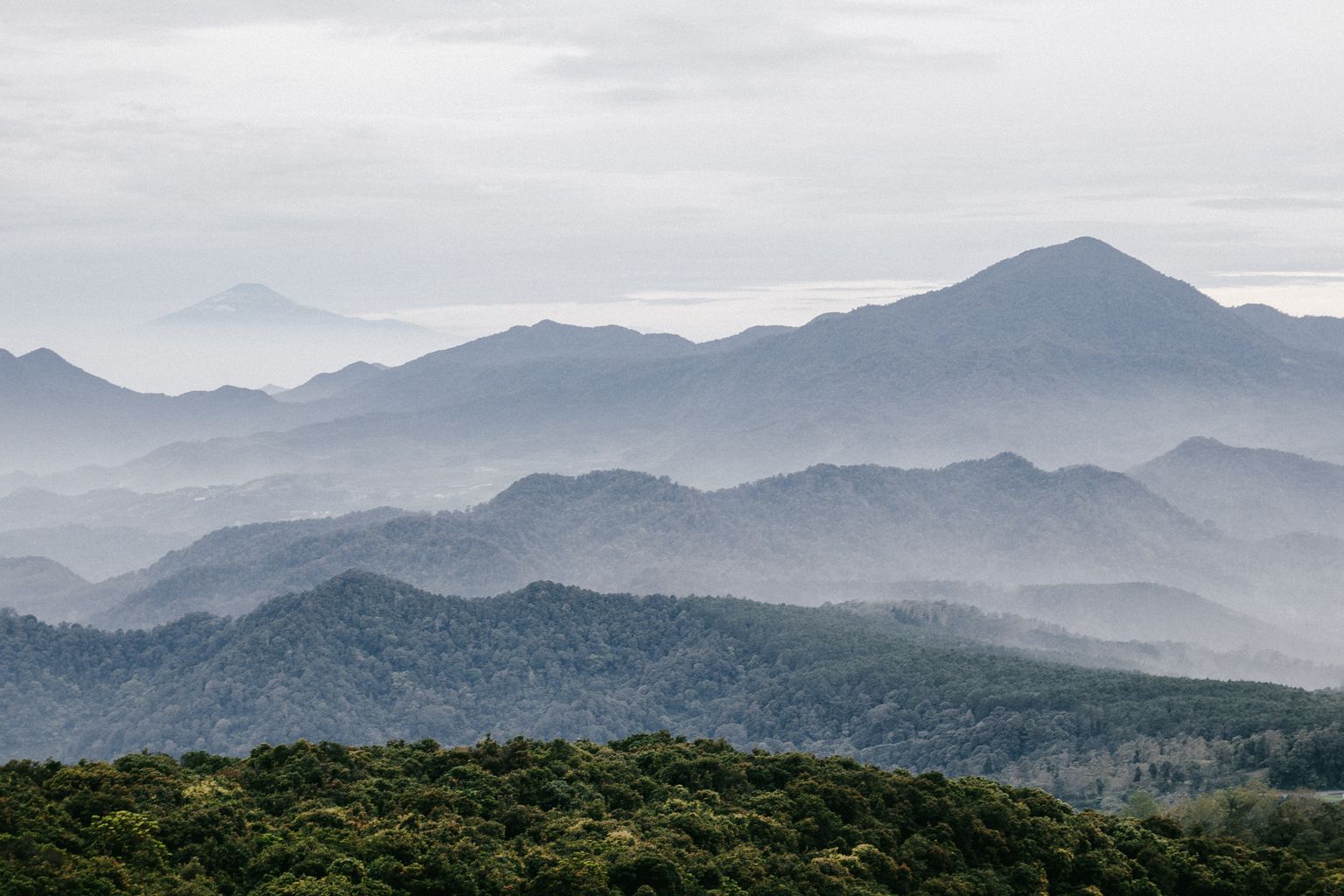Kisah Legenda Tangkuban Perahu dan Sangkuriang